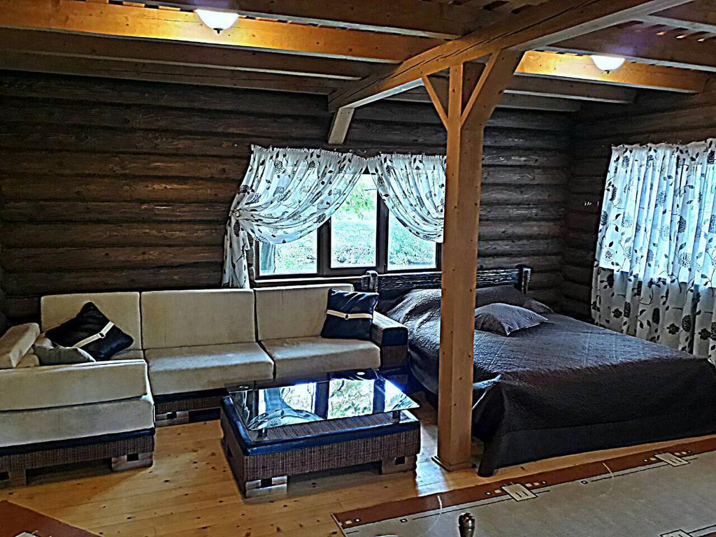 Maison d'hôtes Rancho 555 à Oujhorod Extérieur photo